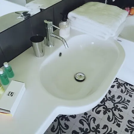 120 Rodionoff - Connection With Airport And Mondello Palermo