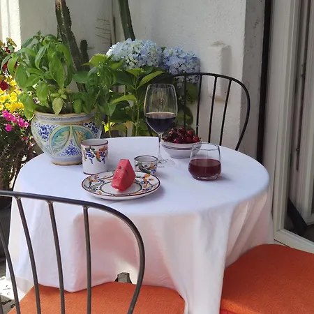 Bed & Breakfast 120 Rodionoff 3*