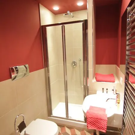 120 Rodionoff Bed & Breakfast 3*